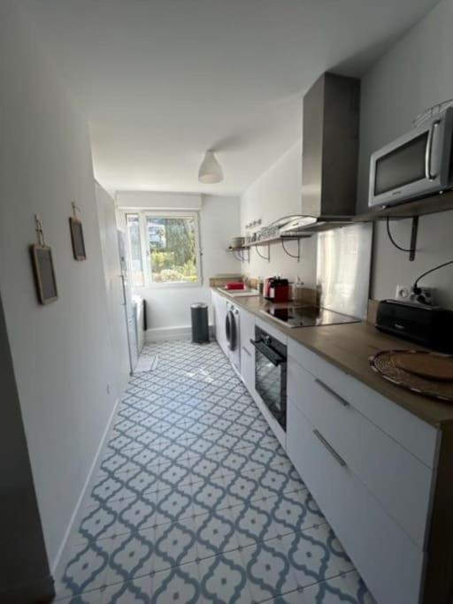 Superbe Appartement Bord De Mer سانت-ماندرييه-سور-مير المظهر الخارجي الصورة